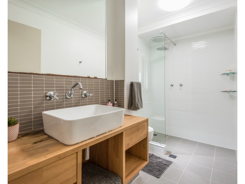 44 Turpentine Street, Wyoming NSW 2250