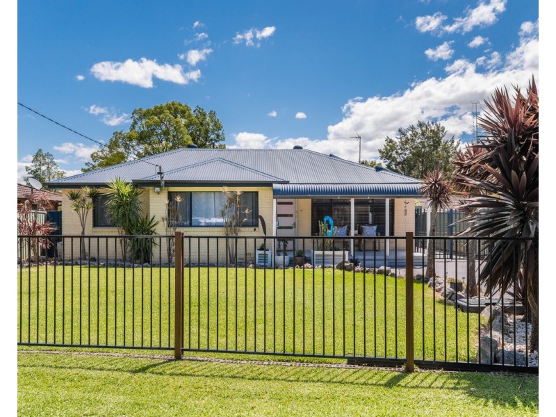 31 Glencoe Avenue, Wyoming NSW 2250