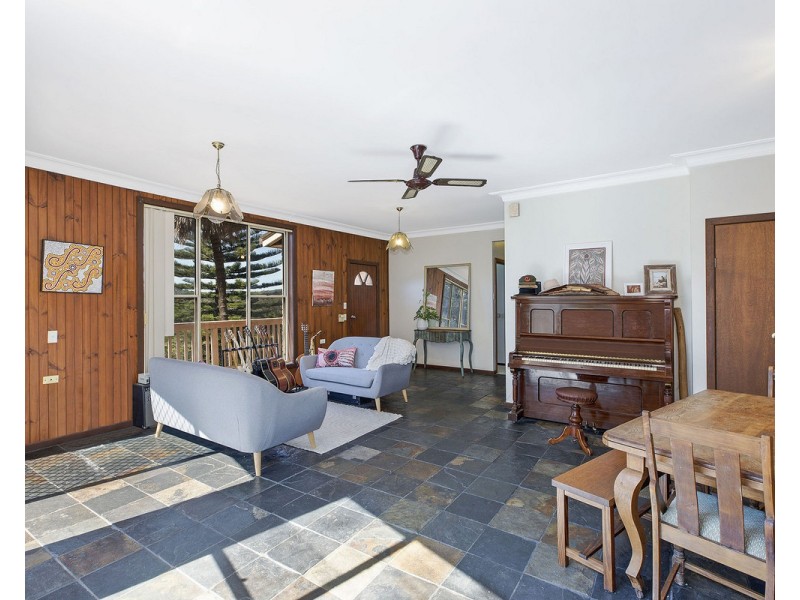 212 Empire Bay Drive, Empire Bay NSW 2257