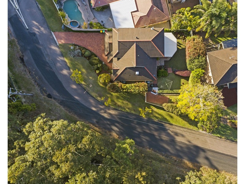 1 Bembooka Road, Green Point NSW 2251