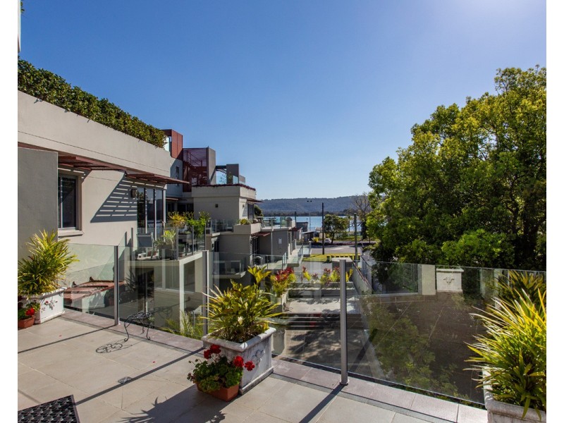 19/43 Masons Parade, Point Frederick NSW 2250