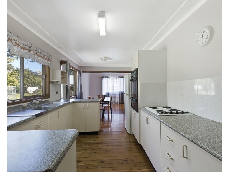 23 Sycamore Avenue, Bateau Bay NSW 2261