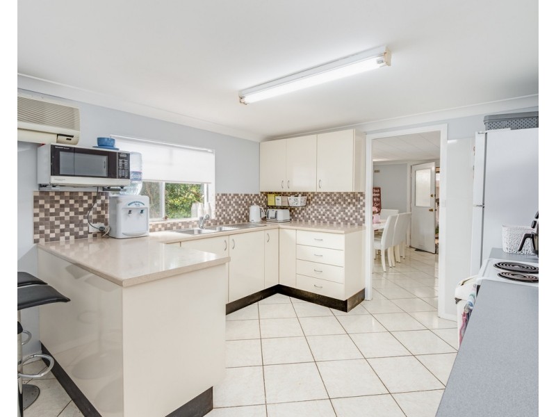 18 Tingira Crescent, Wyoming NSW 2250