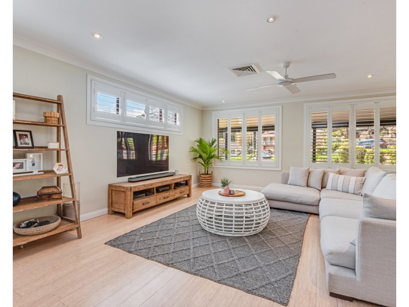 12 Calantha Drive, Wyoming NSW 2250