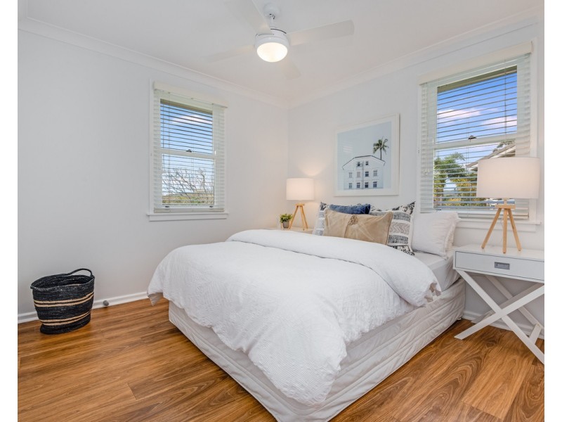 27 Bushlands Avenue, Springfield NSW 2250