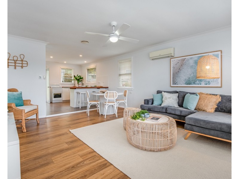 27 Bushlands Avenue, Springfield NSW 2250