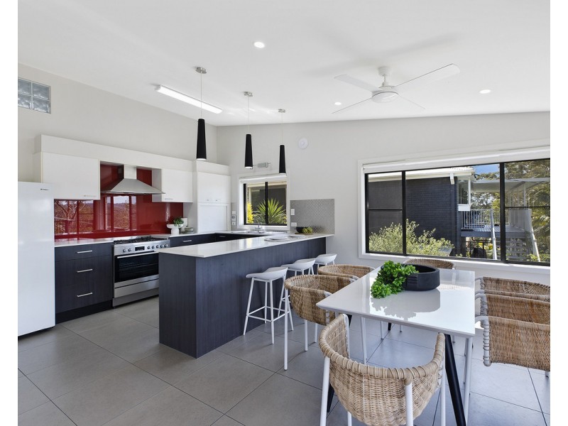 38 Taylor Road, Lisarow NSW 2250