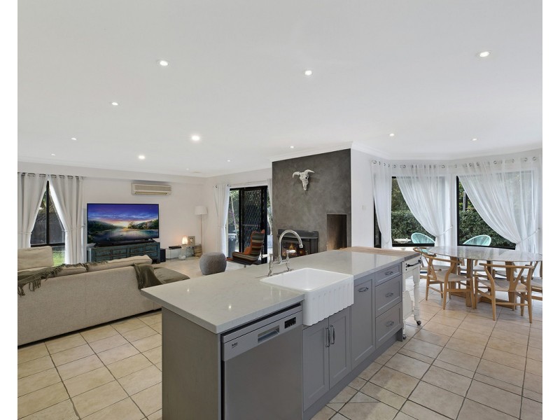 6 Robertson Court, Terrigal NSW 2260