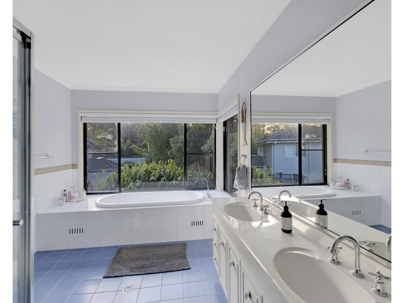 6 Robertson Court, Terrigal NSW 2260