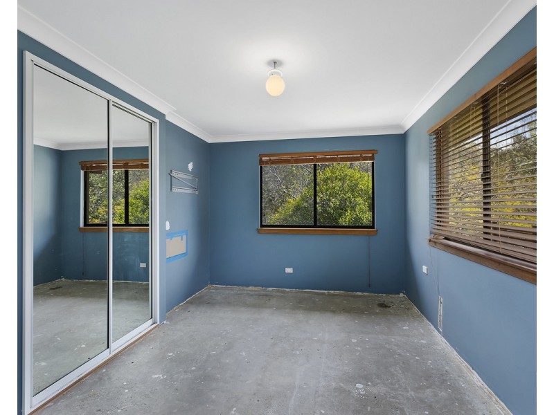 88 Lake Shore Drive, North Avoca NSW 2260