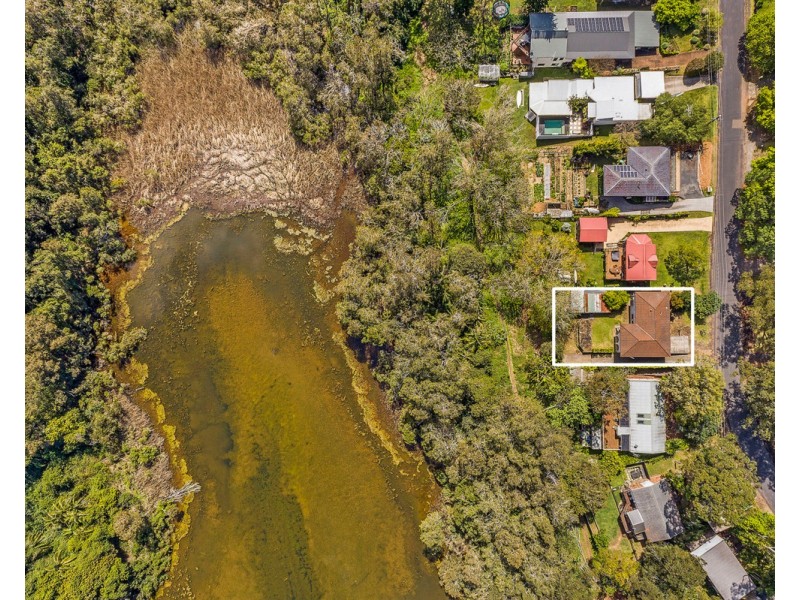 88 Lake Shore Drive, North Avoca NSW 2260