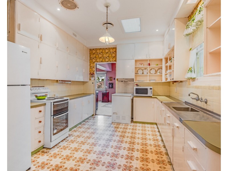 26 Kendall Street, Gosford NSW 2250