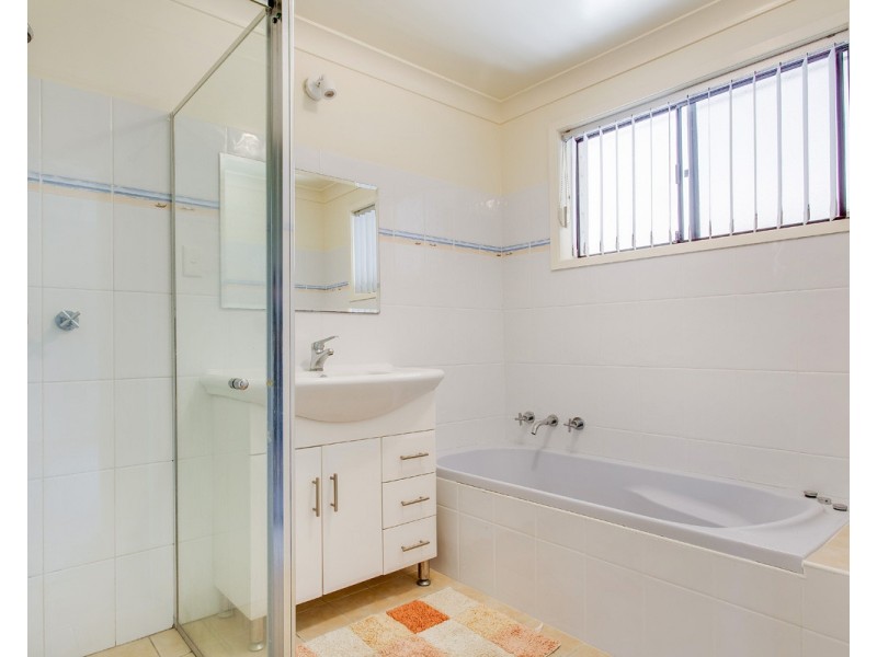 13 Walker Road, Wyoming NSW 2250