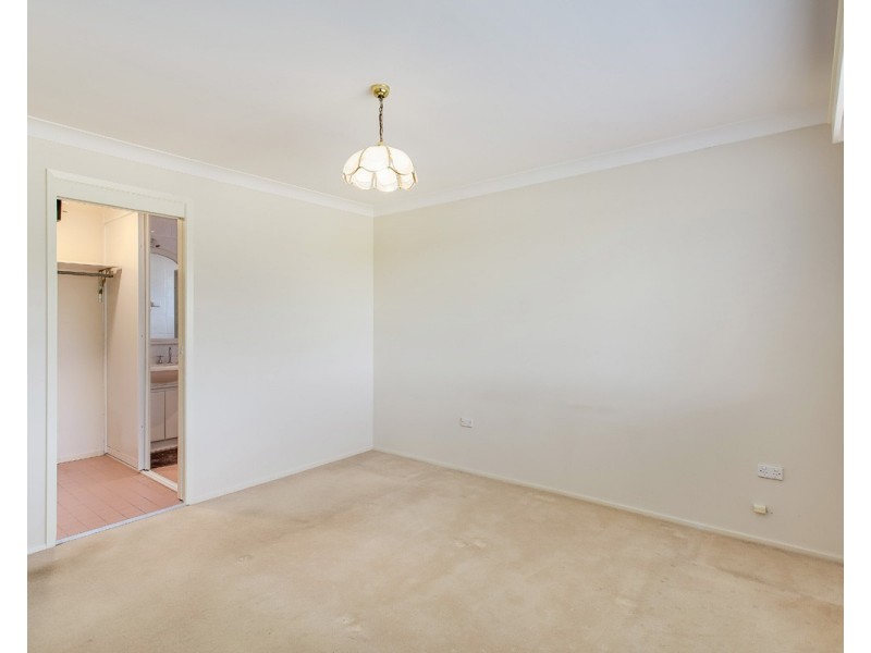 13 Walker Road, Wyoming NSW 2250