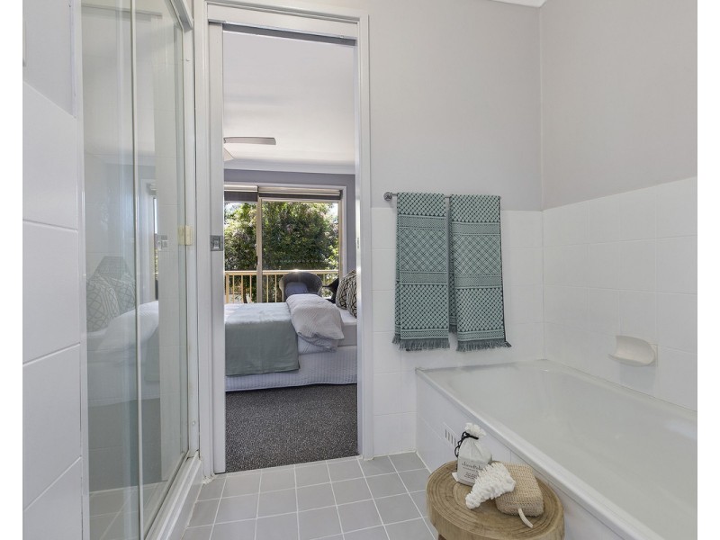 8/10 Albert Street, Ourimbah NSW 2258