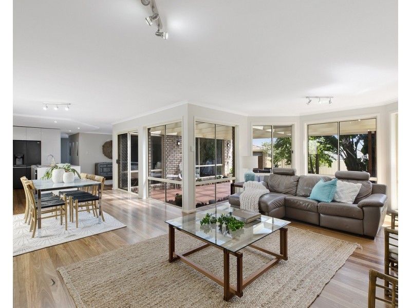 49 Woodview Avenue, Lisarow NSW 2250