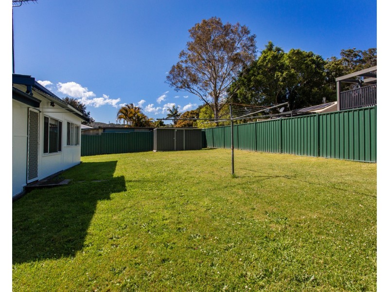 28 Dalton Street, Wyoming NSW 2250