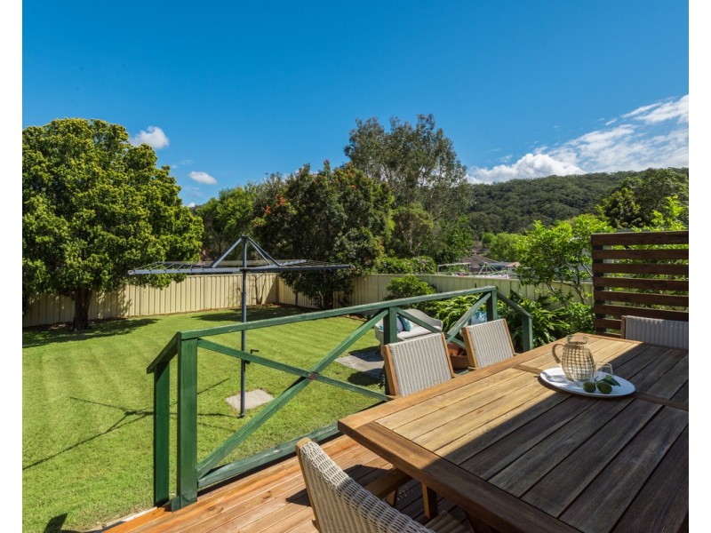 1 Lock Avenue, Springfield NSW 2250