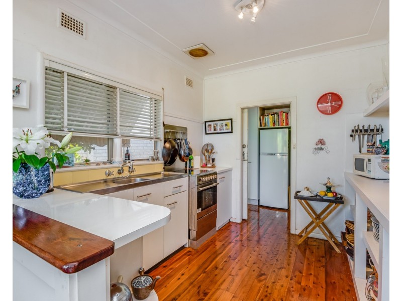 24 Headlam Parade, Springfield NSW 2250