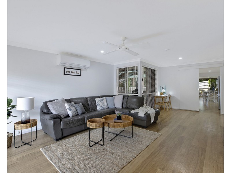 14 Childs Close, Green Point NSW 2251