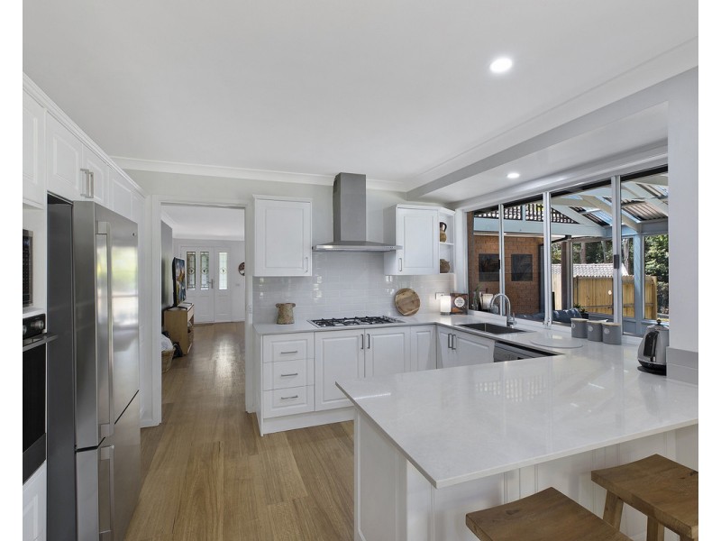 14 Childs Close, Green Point NSW 2251