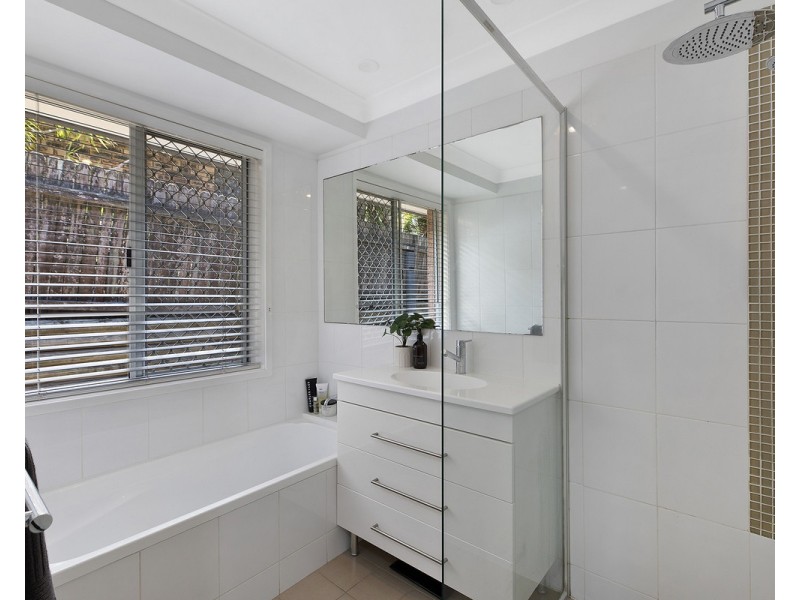 14 Childs Close, Green Point NSW 2251