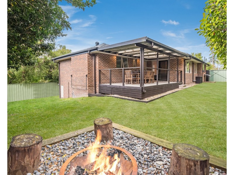12 Dogwood Close, Wyoming NSW 2250