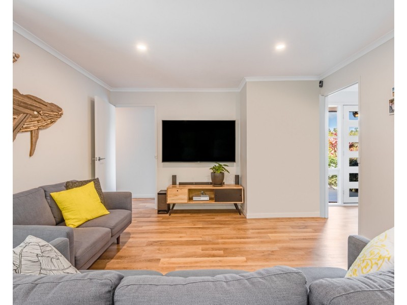 12 Dogwood Close, Wyoming NSW 2250