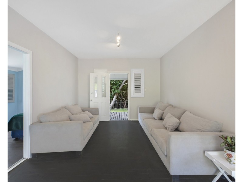 10 Hillside Road, Avoca Beach NSW 2251