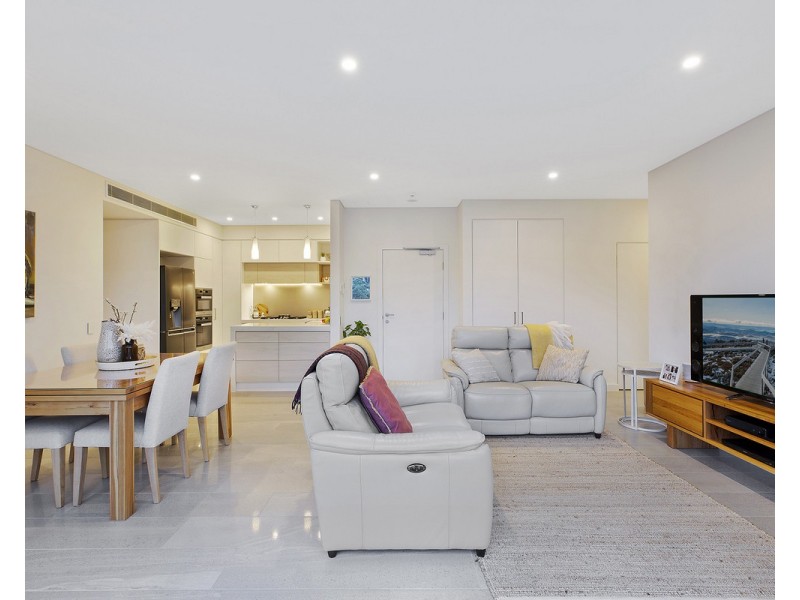 502/7 Lynn Avenue, Point Frederick NSW 2250