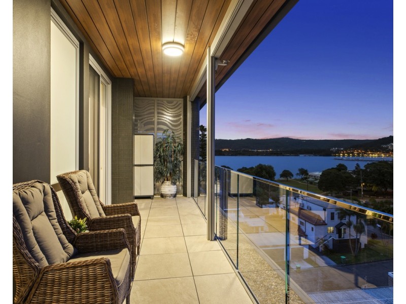 502/7 Lynn Avenue, Point Frederick NSW 2250