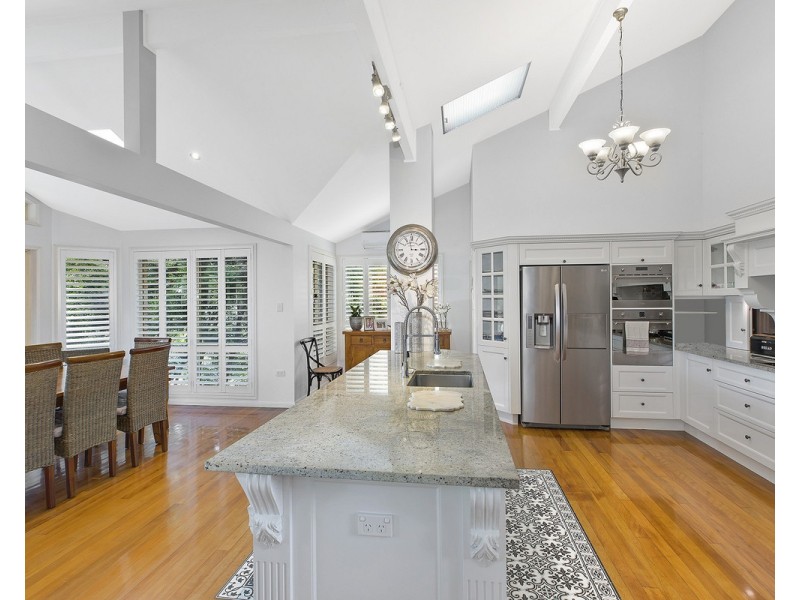 52 Woodview Avenue, Lisarow NSW 2250