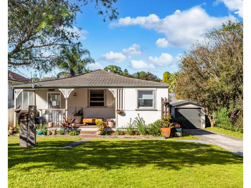 17 Spring Avenue, Springfield NSW 2250