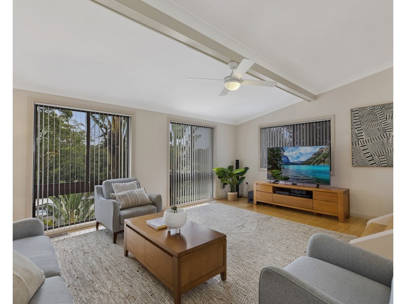14 Dora Street, Lisarow NSW 2250