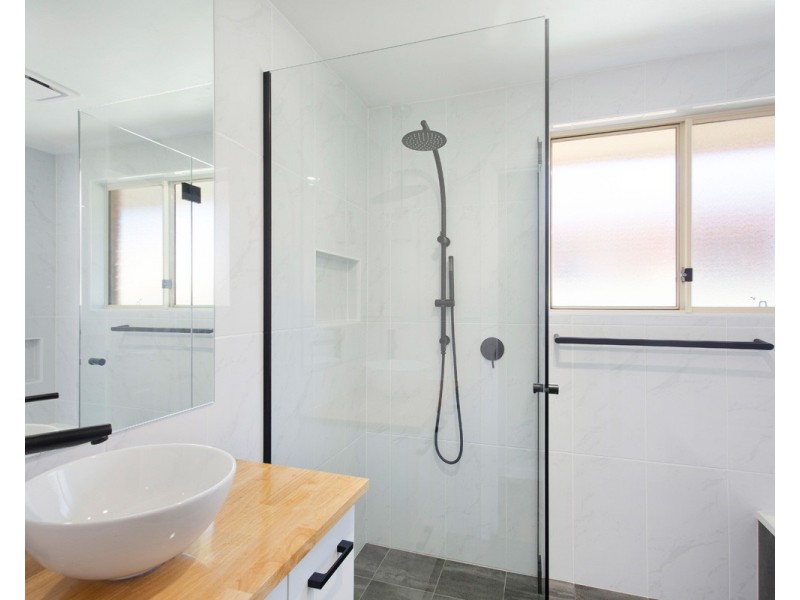 1/11 Eric Close, Narara NSW 2250