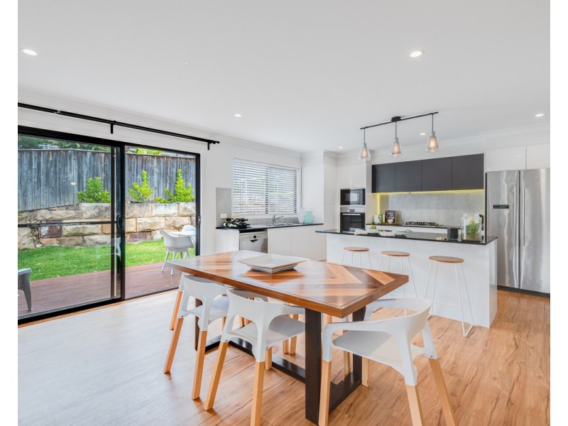 98 Chamberlain Road, Wyoming NSW 2250