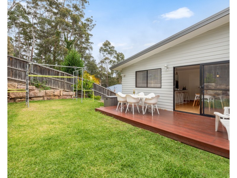 98 Chamberlain Road, Wyoming NSW 2250