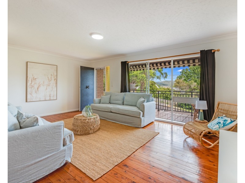 16 Maple Street, Wyoming NSW 2250