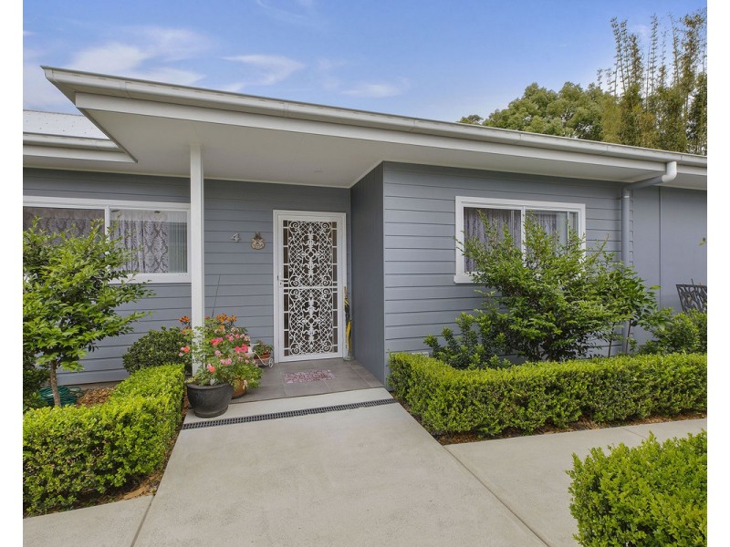 4/55 Barralong Road, Erina NSW 2250