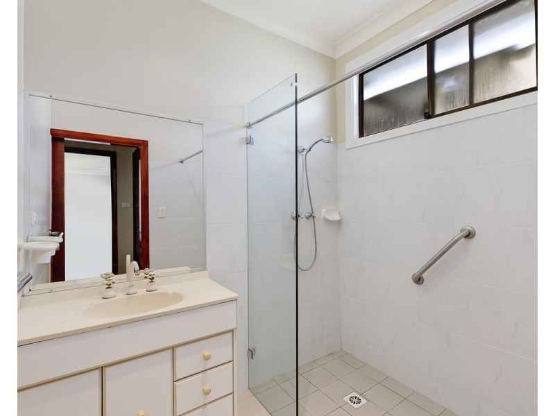 47 Hume Boulevard, Killarney Vale NSW 2261