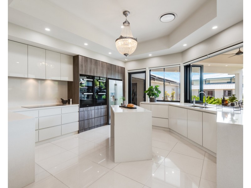 54 Beaumont Avenue, Wyoming NSW 2250