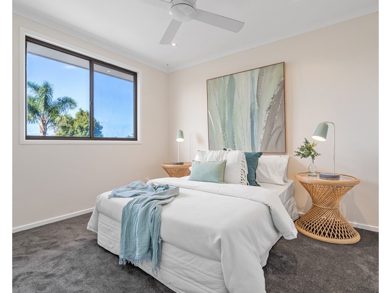 1 Gladys Avenue, Berkeley Vale NSW 2261