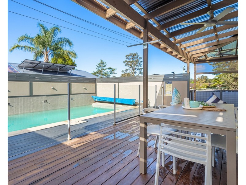 1 Gladys Avenue, Berkeley Vale NSW 2261