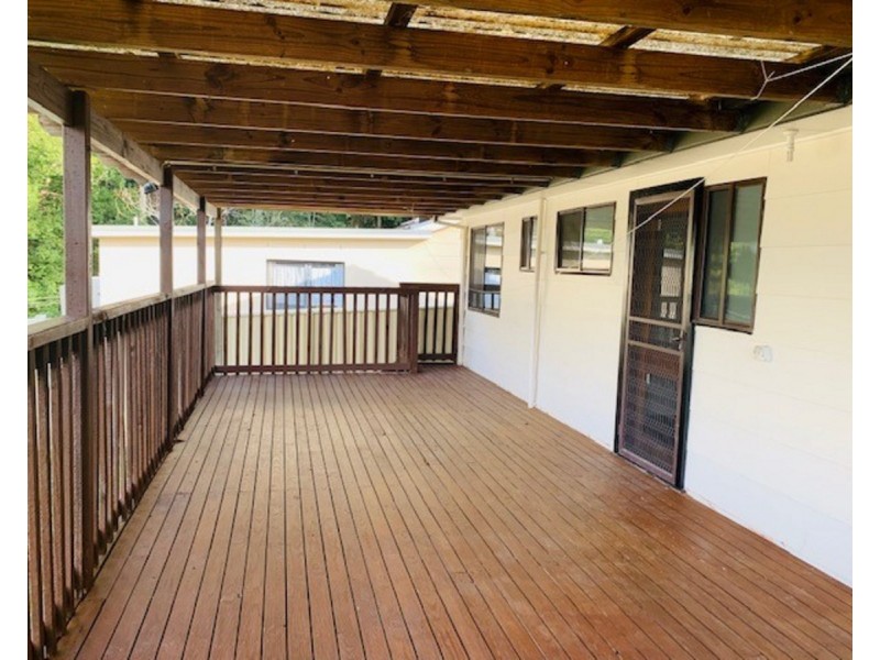 8 Wallarah Street, Lisarow NSW 2250