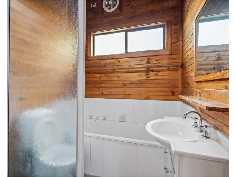 15 Doughan Place, Gosford NSW 2250