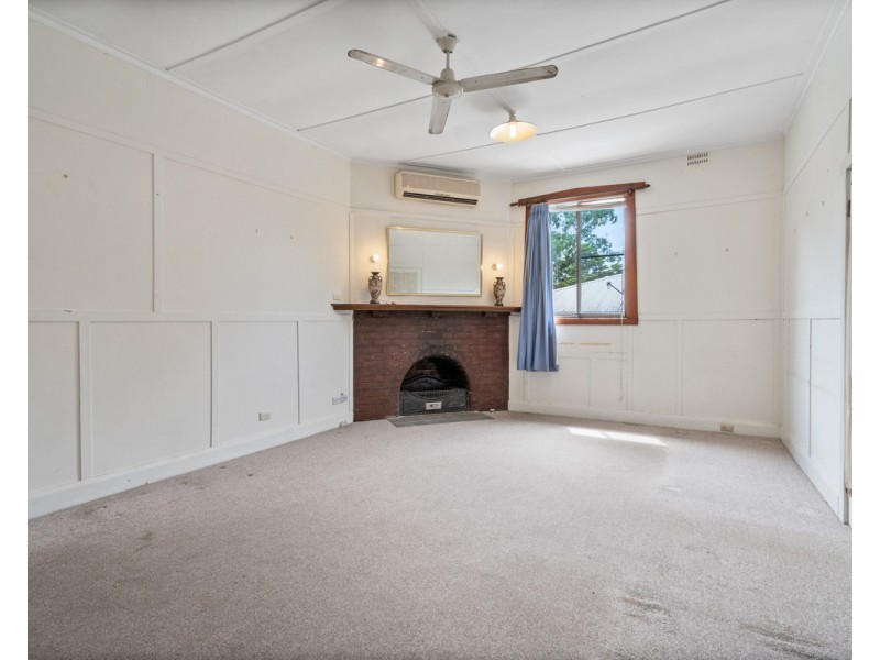 15 Doughan Place, Gosford NSW 2250