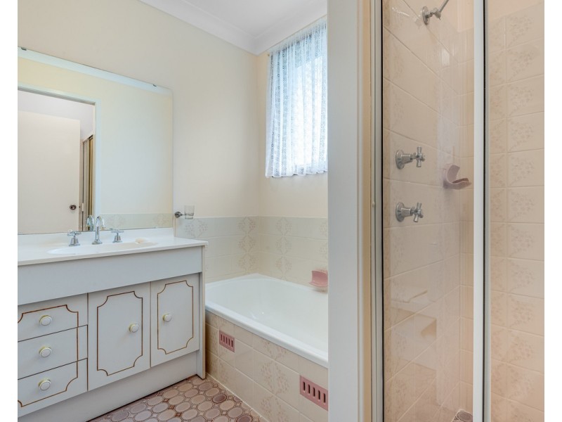 10 Belina Avenue, Wyoming NSW 2250