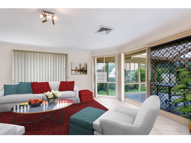 8 Violet Place, Lisarow NSW 2250