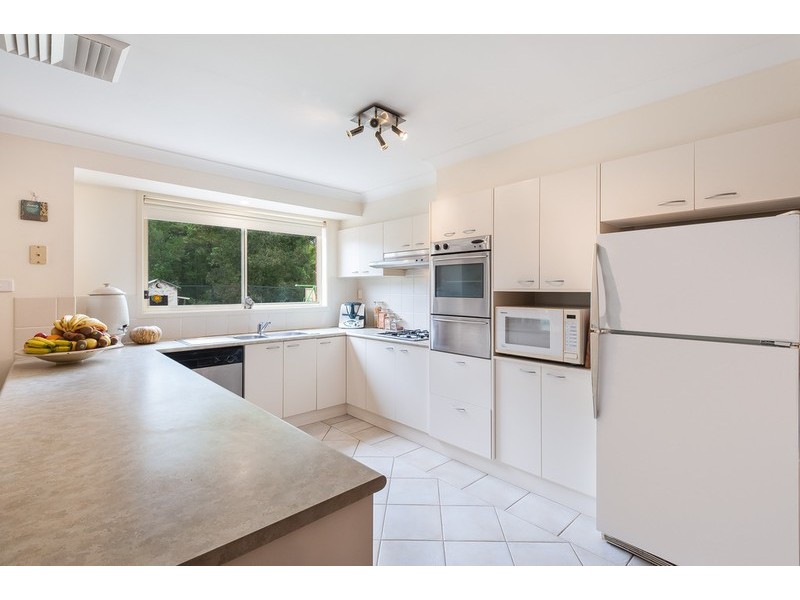 8 Violet Place, Lisarow NSW 2250