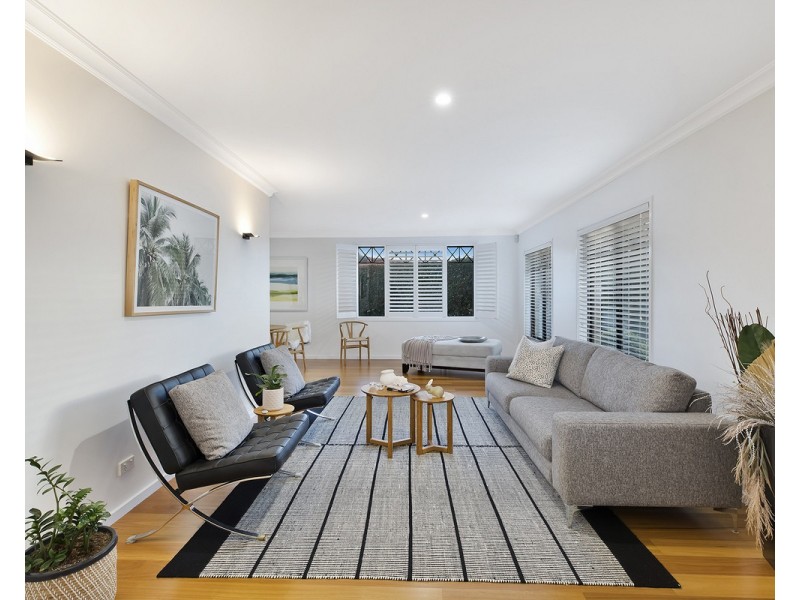 10 Robusta Close, Erina NSW 2250